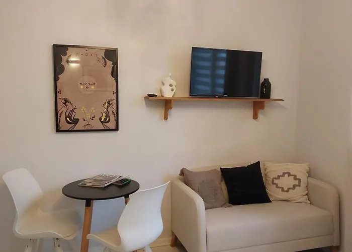 Studio Apartment